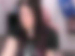 Live cam show with Genny Rock - Average on Milfs Live
