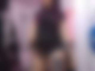 Performer in webcam MILF Genny Rock in streaming live