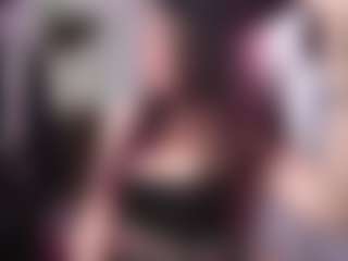 Live cam show with Genny Rock - Mistress on AdultVida.com