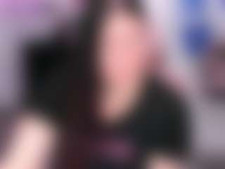 Live cam show with Genny Rock - Nipple Piercings on Hubzter Live