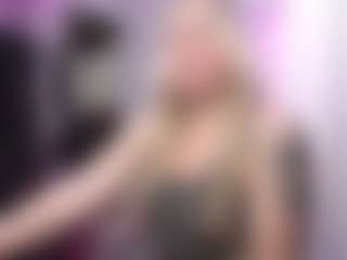 Live cam show with Genny Rock - Mature on https://playwithruby.com