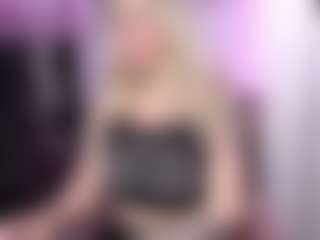 Live cam show with Genny Rock - Nipple Piercings on Soda Cam