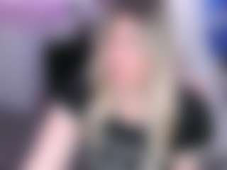 Live cam show with Genny Rock - Fetish MILF on Camming Site