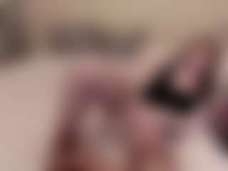Live cam show with sophialinn - Granny on SpunkLive