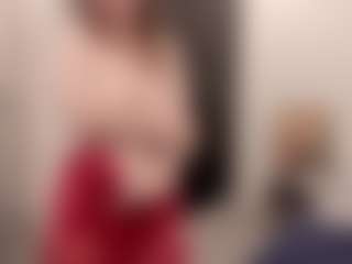 Live cam show with sophialinn - Brown Hair MILF on SxyPornLive