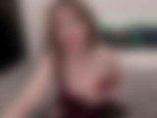Live cam show with sophialinn - Double Penetration on AdultVida.com