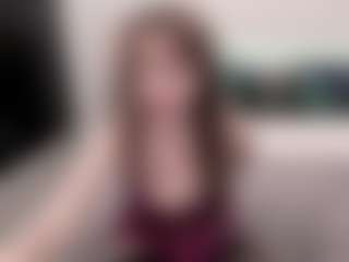 Live cam show with sophialinn - Striptease MILF on alttransgirls