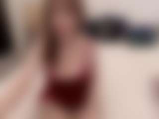 sophialinn MILF webcam performer live streaming