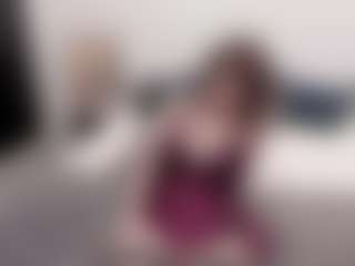 Live cam show with sophialinn - Bedroom Mature on iamadamtest123.com