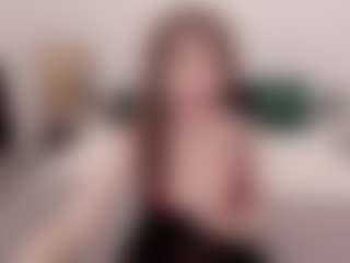 Live cam show with sophialinn - Granny on Camsoda