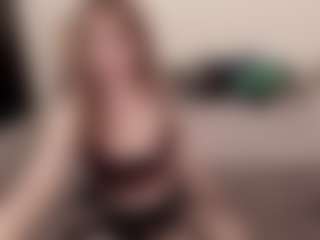 Live cam show with sophialinn - Granny MILF on AdultVida.com