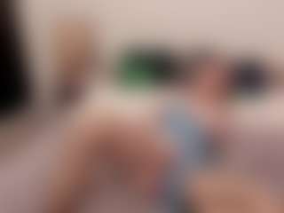 Live cam show with sophialinn - Brown Eyes on Camsoda