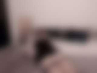 Live cam show with sophialinn - Striptease MILF on xxxlivecams.org