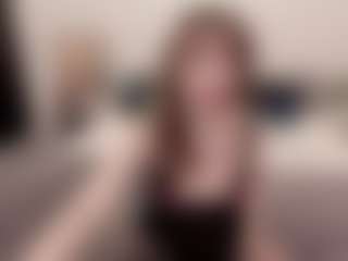 Live cam show with sophialinn - Brown Hair MILF on live18s.com