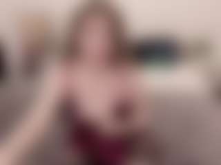 Live cam show with sophialinn - Brown Hair on https://playwithruby.com