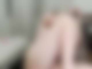 Live cam show with kittyhotass - Flashing on mypornchat.com