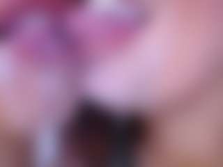 Live cam show with anastasiahanks - Milk on AdultVida.com