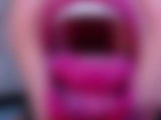 Live cam show with anastasiahanks - BBW on StripNow