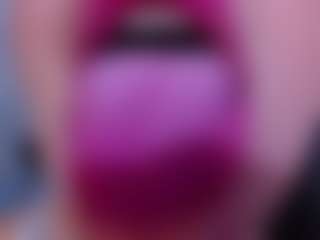 Live cam show with anastasiahanks - Middle Aged on Uber Horny