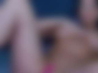 Live cam show with MinasVibe - Strip on Chatstar