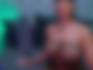Live cam show with MinasVibe - Brown Eyes Brown Hair on Camversity