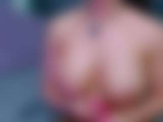 Live cam show with MinasVibe - White MILF on SpunkLive | united states