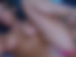 Live cam show with MinasVibe - Athletic Shaved Pussy on Cam Slut