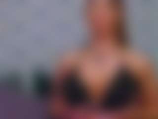 Live cam show with MinasVibe - Full Nudity on madthumbs