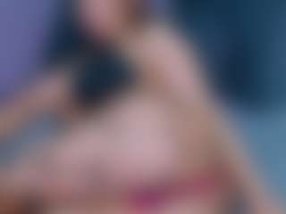Live cam show with MinasVibe - Spy MILF on Uber Horny