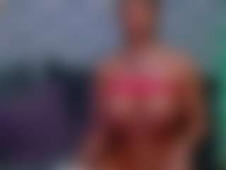 Live cam show with MinasVibe - Athletic Strip on livesuperchat.net