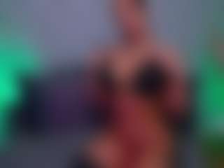 Live cam show with MinasVibe - Big Ass on Fit Hotties