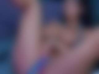 Live cam show with MinasVibe - Brown Hair MILF on Camsoda