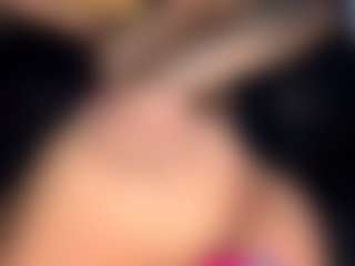 Live cam show with Anna Maria - Shaved Pussy on boobsie.com