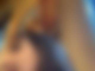 Live cam show with Anna Maria - Brown Eyes on CamClone