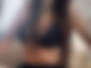 Live cam show with Anna Maria - Athletic Brown Eyes on Camsoda