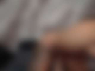 Live cam show with Anna Maria - Brown Eyes Toys on Camsoda