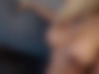 Live cam show with Anna Maria - White on CamClone | colombia