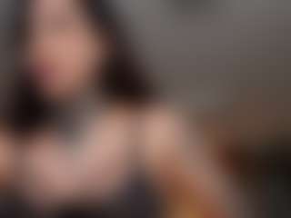 Live cam show with Anna Maria - Athletic Blowjob on Soda Cam