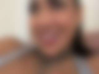 Live cam show with Anna Maria - Shaved Pussy Lovense on Camsoda