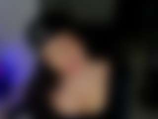 GIIA's Live Sex Cam Show