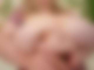 happyalice's Live Sex Cam Show