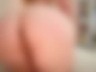 happyalice's Live Sex Cam Show