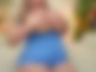 happyalice's Live Sex Cam Show