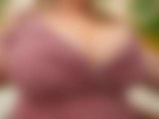 Live cam show with happyalice - Bedroom MILF on Camsoda