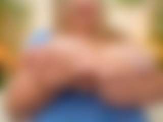 happyalice's Live Sex Cam Show