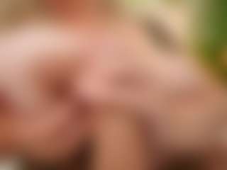 happyalice's Live Sex Cam Show