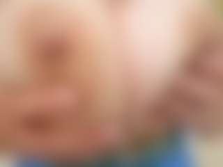 happyalice's Live Sex Cam Show