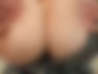 happyalice's Live Sex Cam Show
