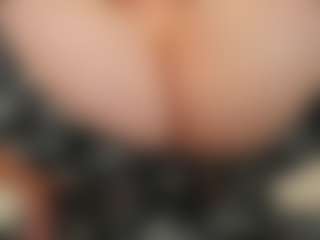happyalice's Live Sex Cam Show
