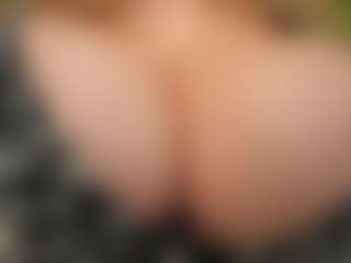 happyalice's Live Sex Cam Show